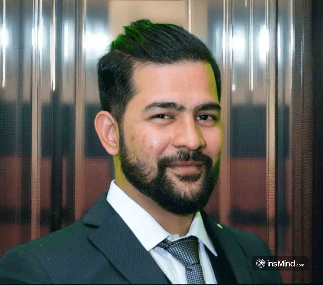 Portrait of harender, solar energy expert